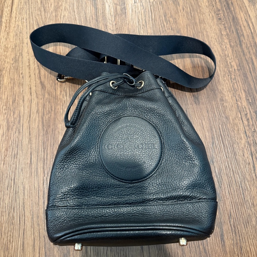 AUTHENTIC Coach Dampsey Drawstring Bucket Bag- Black Pebbled Leather - Picture 5 of 9